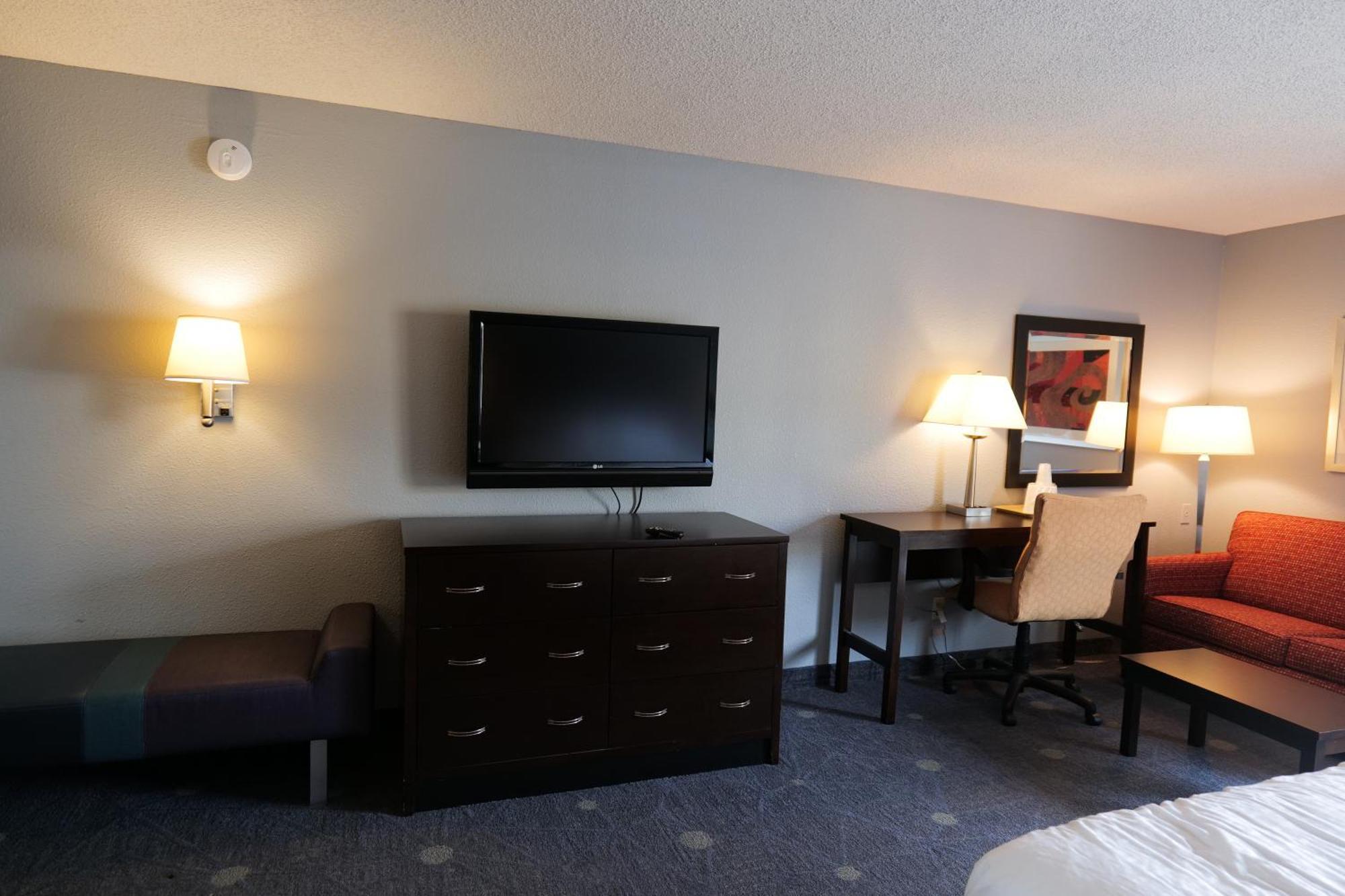 Baymont By Wyndham Flint Airport North Hotel Exterior foto