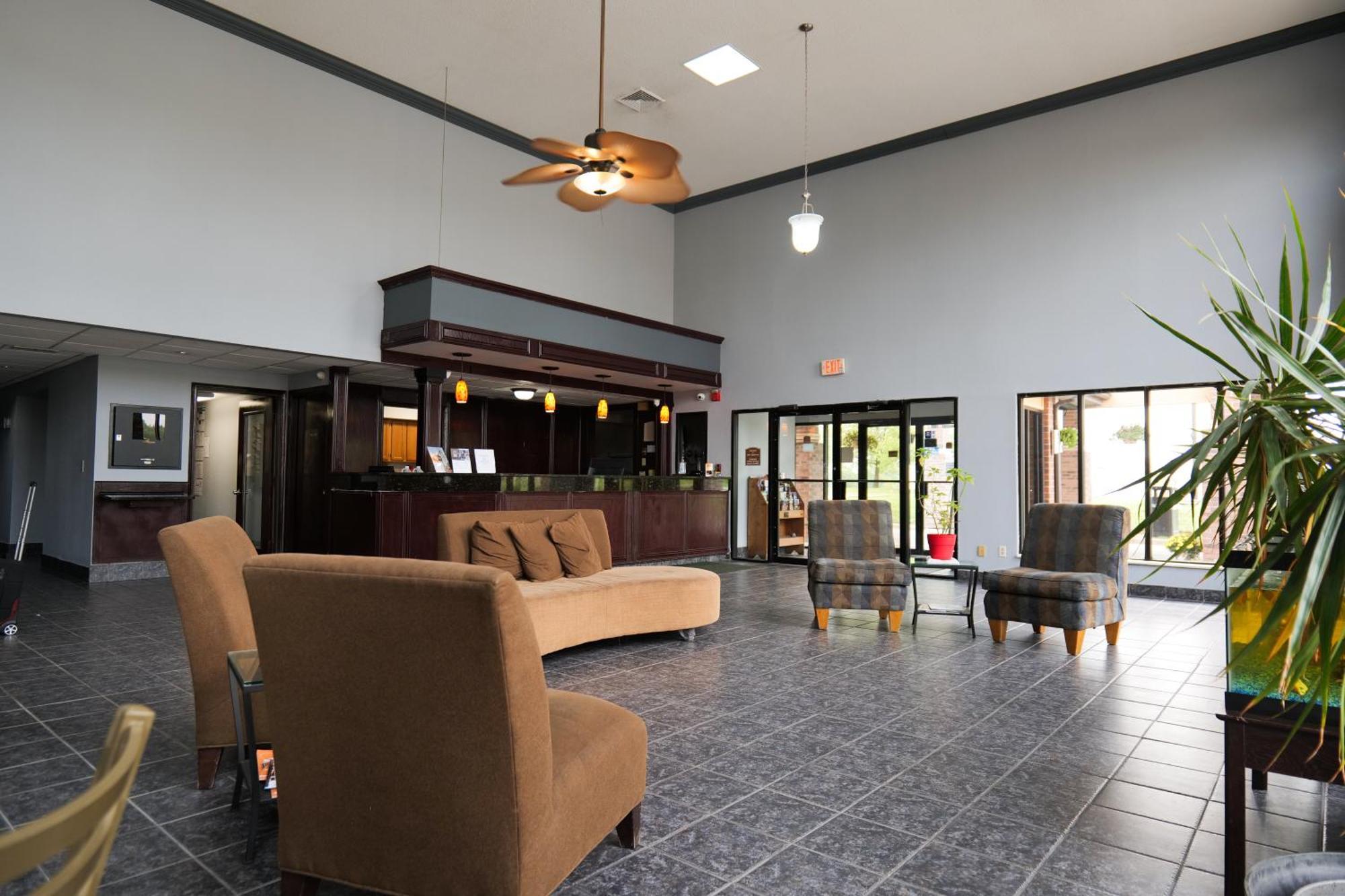 Baymont By Wyndham Flint Airport North Hotel Exterior foto